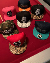 Load image into Gallery viewer, Truk fit snap backs
